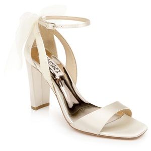 Badgley Mischka Kim Satin Sandals 5.5